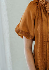 Elizabeth James Short Sleeve Kit Top in Chocolate