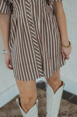 Karlie Stripe Scallop Puff Sleeve Shirt Dress in Brown